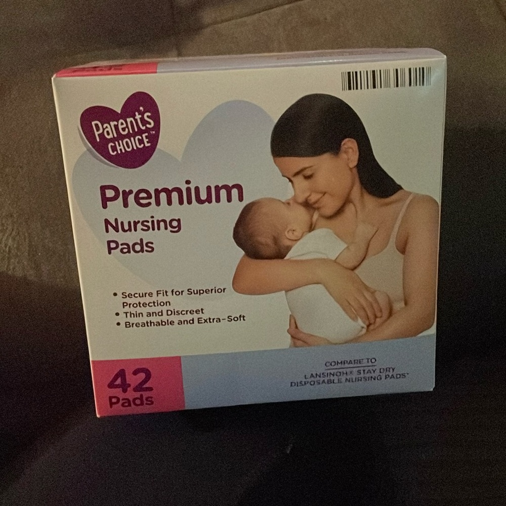 Brand new nursing pads!